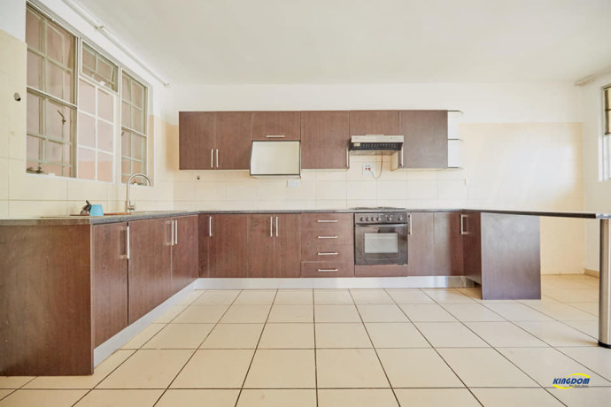 3-bedroom-apartment-for-rent-in-sunningdale-big-1