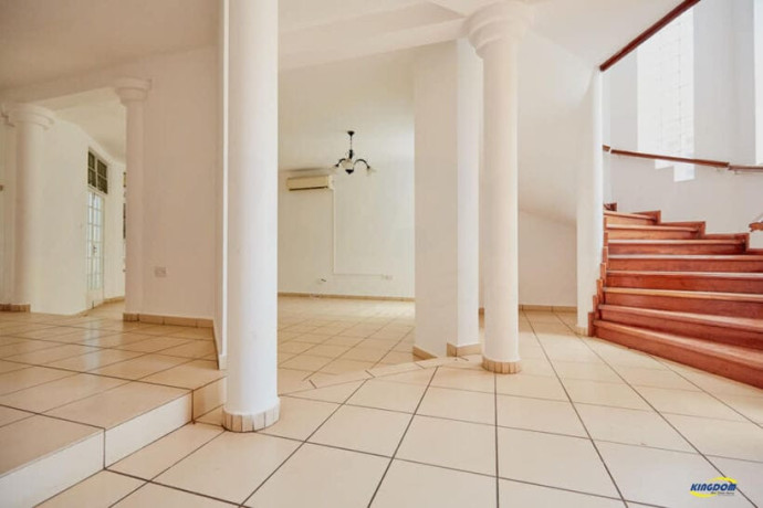 3-bedroom-apartment-for-rent-in-sunningdale-big-3