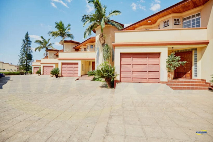 3-bedroom-apartment-for-rent-in-sunningdale-big-0