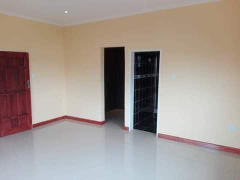 3-bedroom-house-for-rent-in-roma-big-6