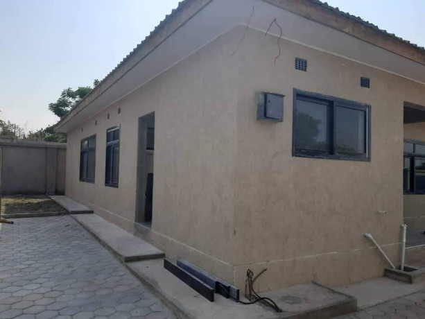 3-bedroom-semi-detached-house-for-rent-in-ibex-hill-big-2