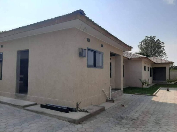 3-bedroom-semi-detached-house-for-rent-in-ibex-hill-big-6