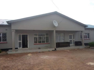 3-bedroom-flat-for-rent-in-chalala