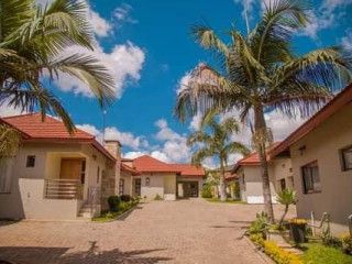 2-bedroom-furnished-serviced-apartment-for-rent-in-chudleigh