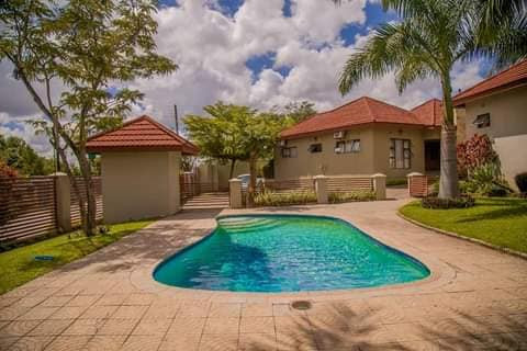 2-bedroom-furnished-serviced-apartment-for-rent-in-chudleigh-big-1