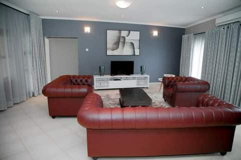 2-bedroom-furnished-serviced-apartment-for-rent-in-chudleigh-big-6