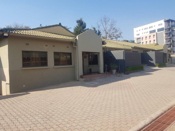 2-bedroom-flat-for-rent-in-roma-park-big-1