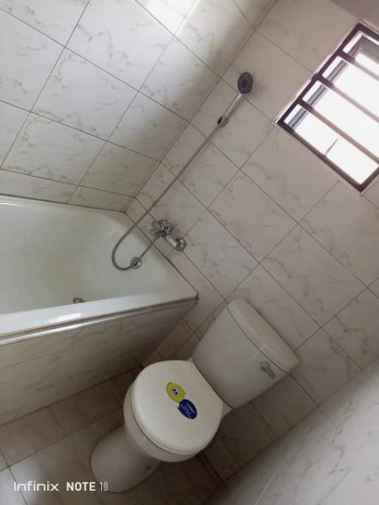 3-bedroom-semi-detached-house-for-rent-in-meanwood-ndeke-big-6