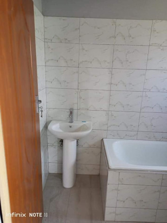 3-bedroom-semi-detached-house-for-rent-in-meanwood-ndeke-big-5