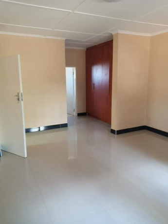 3-bedroom-flat-for-rent-in-avondale-big-0