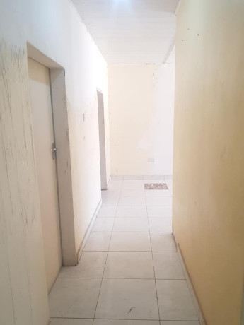 3-bedroom-flat-for-rent-in-ibex-hill-big-5