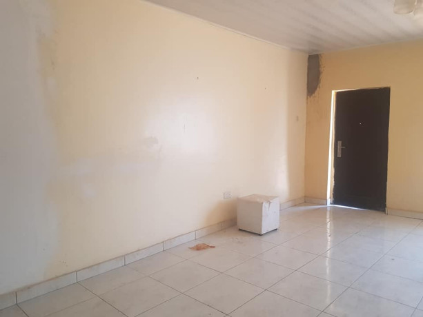 3-bedroom-flat-for-rent-in-ibex-hill-big-9