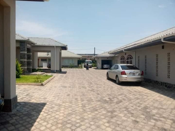 3-bedroom-flat-for-rent-in-avondale-big-2