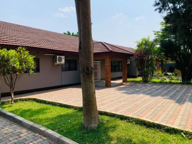 3-bedroom-flat-for-rent-in-roma-big-1