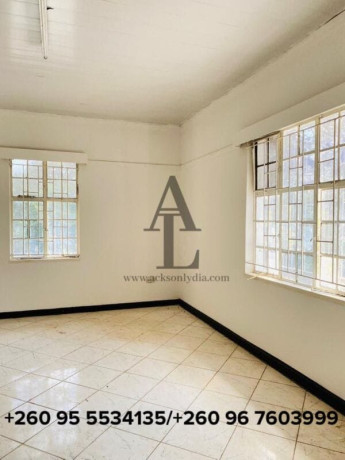 office-space-for-rent-in-rhodespark-big-2