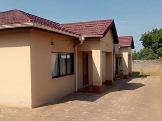 2-bedroom-flat-for-rent-in-phi