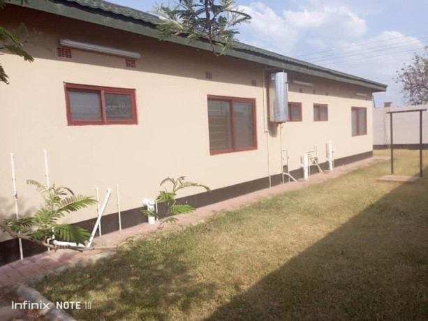 3-bedroom-flat-for-rent-in-sandys-creations-big-0