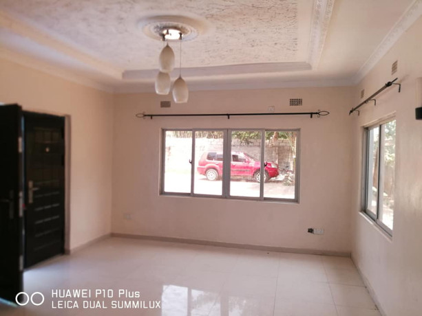 3-bedroom-standalone-house-for-rent-in-rhodespark-big-5