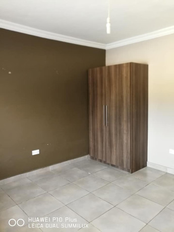 2-bedroom-flat-for-rent-in-avondale-big-3