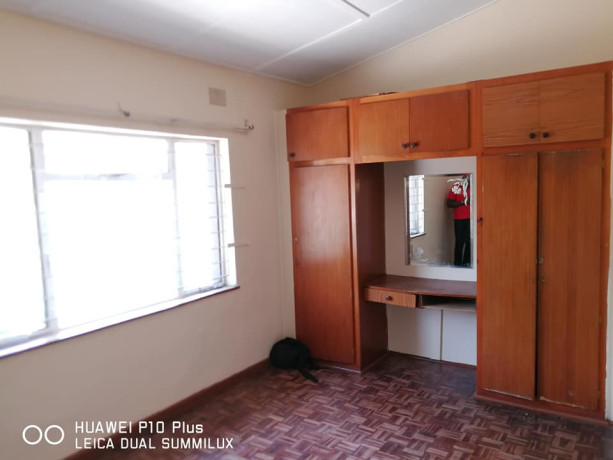 3-bedroom-flat-for-rent-in-rhodespark-big-4