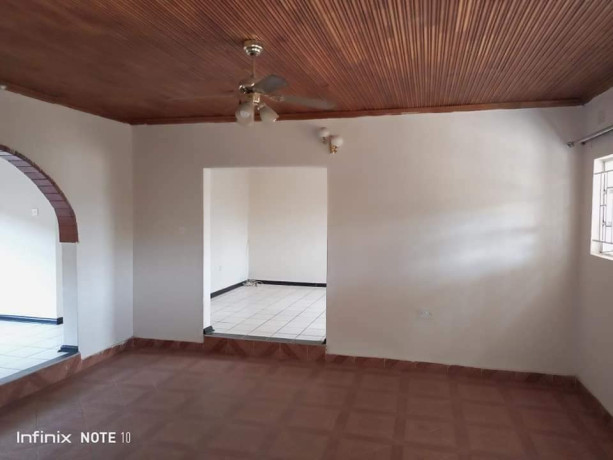 3-bedroom-flat-for-rent-in-meanwood-ndeke-big-1
