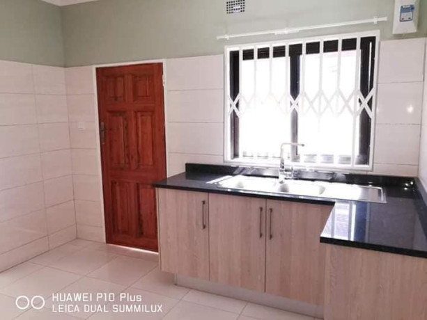 2-bedroom-flat-for-rent-in-chalala-big-1