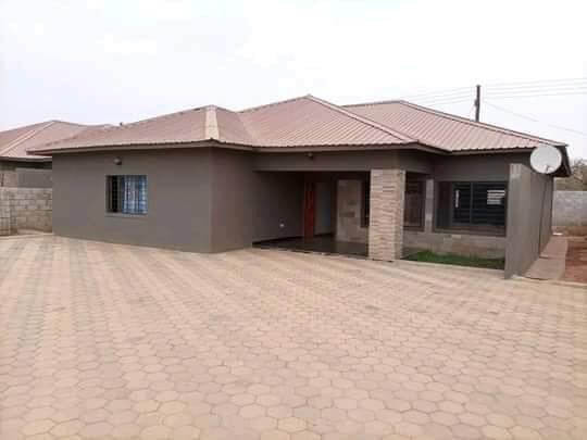 3-bedroom-house-for-rent-in-new-kasama-big-1