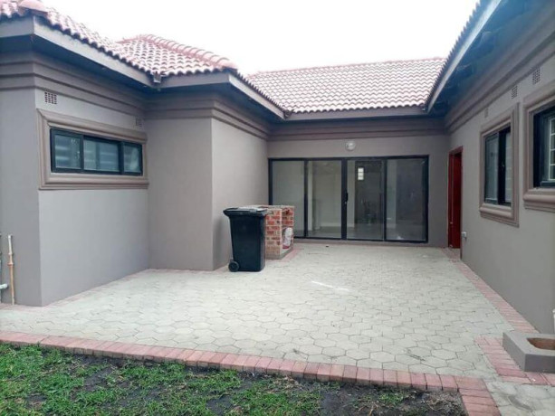 3-bedroom-flat-for-rent-in-new-kasama-big-6