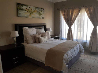 3-bedroom-fully-furnished-flat-for-rent-in-ibex-meanwood