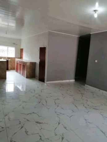 2-bedroom-flat-for-rent-in-olympia-big-2