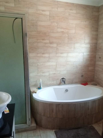 3-bedroom-house-for-rent-in-libala-south-big-3