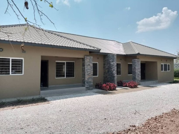 newly-built-2-bedroom-semi-detached-flat-in-makeni-bonaventure-big-0