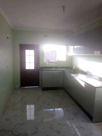 3-bedroom-flat-for-rent-in-chalala-big-2