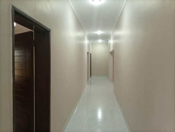 stunning-7-bedroom-apartment-in-meanwood-ibex-big-6