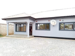 3-bedroom-flat-for-rent-in-chalala