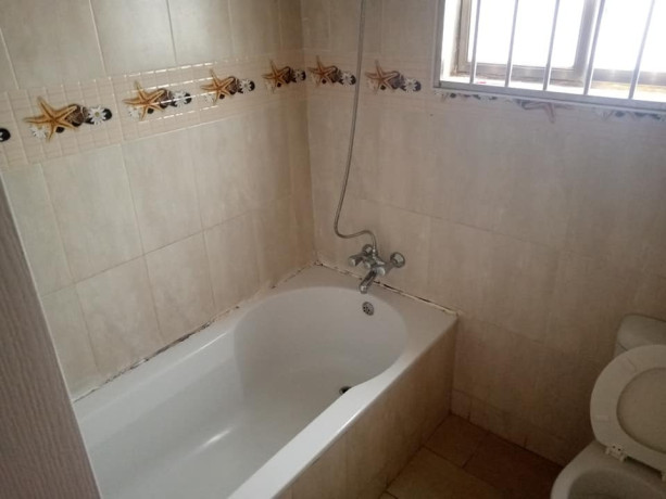3-bedroom-flat-for-rent-in-salama-park-big-5
