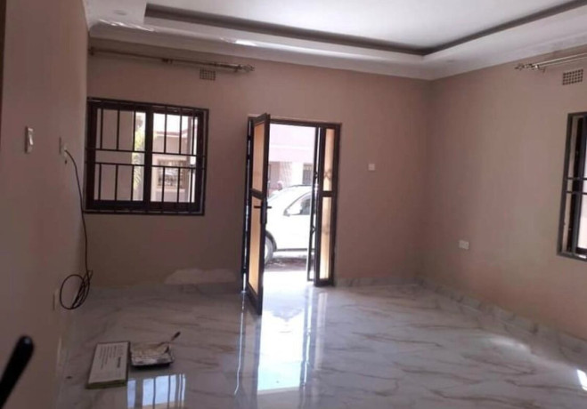 2-bedroom-flat-for-rent-in-ibex-hill-big-1