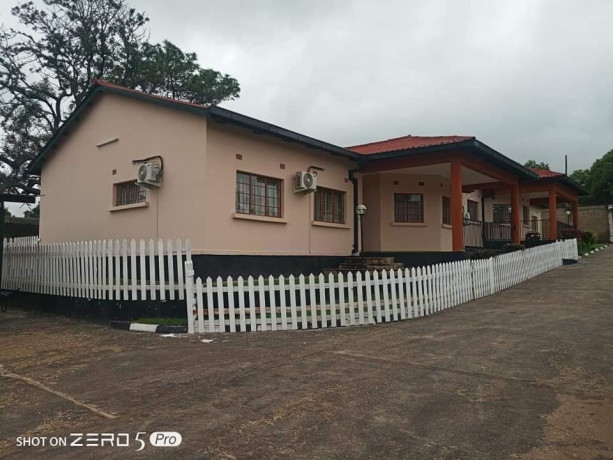 3-bedroom-semi-detached-flat-in-jesmondine-big-5