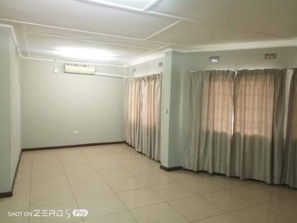 3-bedroom-semi-detached-flat-in-jesmondine-big-6