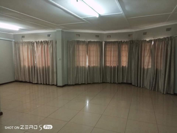 3-bedroom-semi-detached-flat-in-jesmondine-big-3