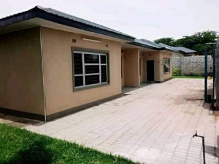 2-bedroom-flat-for-rent-in-meanwood-chamba-valley