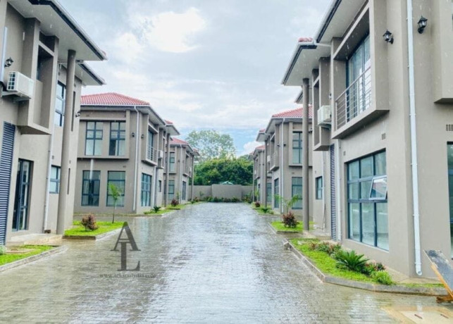 4-bedroom-townhouse-for-rent-in-sunningdale-big-1