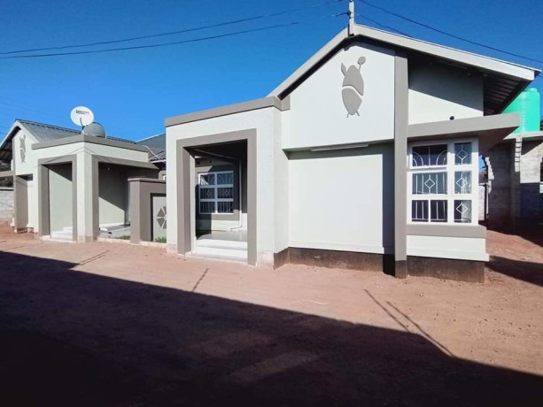 2-bedroom-flat-for-rent-in-ibex-hill-big-2