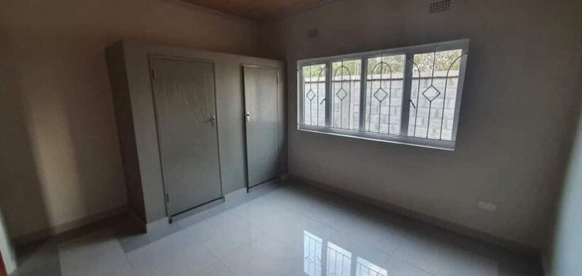 2-bedroom-flat-for-rent-in-ibex-hill-big-5