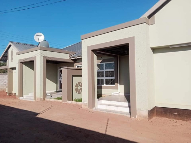 2-bedroom-flat-for-rent-in-ibex-hill-big-4