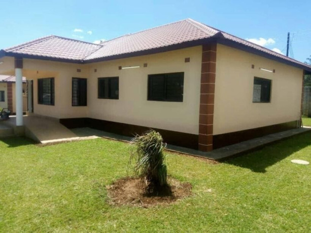 3-bedroom-flat-for-rent-in-lilayi-big-1