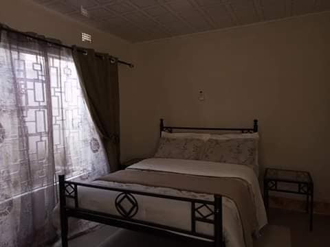 1-bedroom-furnished-apartment-for-rent-in-chudleigh-big-4