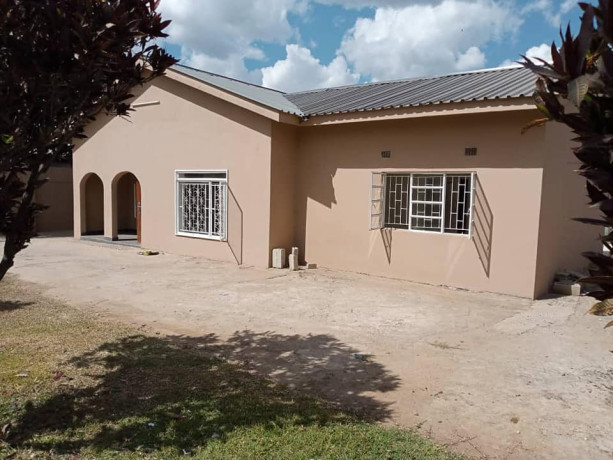 3-bedroom-house-for-rent-in-woodlands-big-5