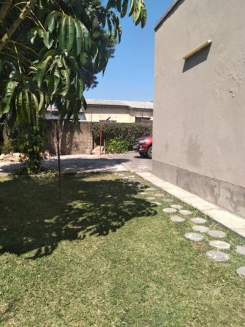 2-bedroom-fully-furnished-flat-for-rent-in-ibex-hill-big-2