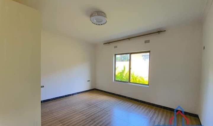 3-bedroom-standalone-house-for-rent-in-ibex-hill-big-2